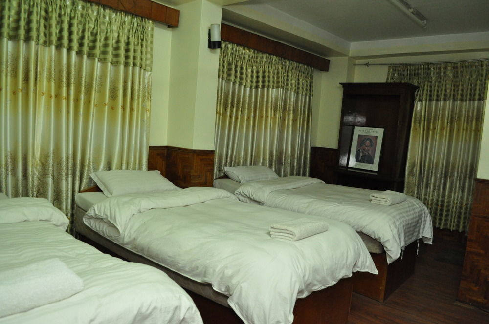 Hotel Florid Катманду Экстерьер фото