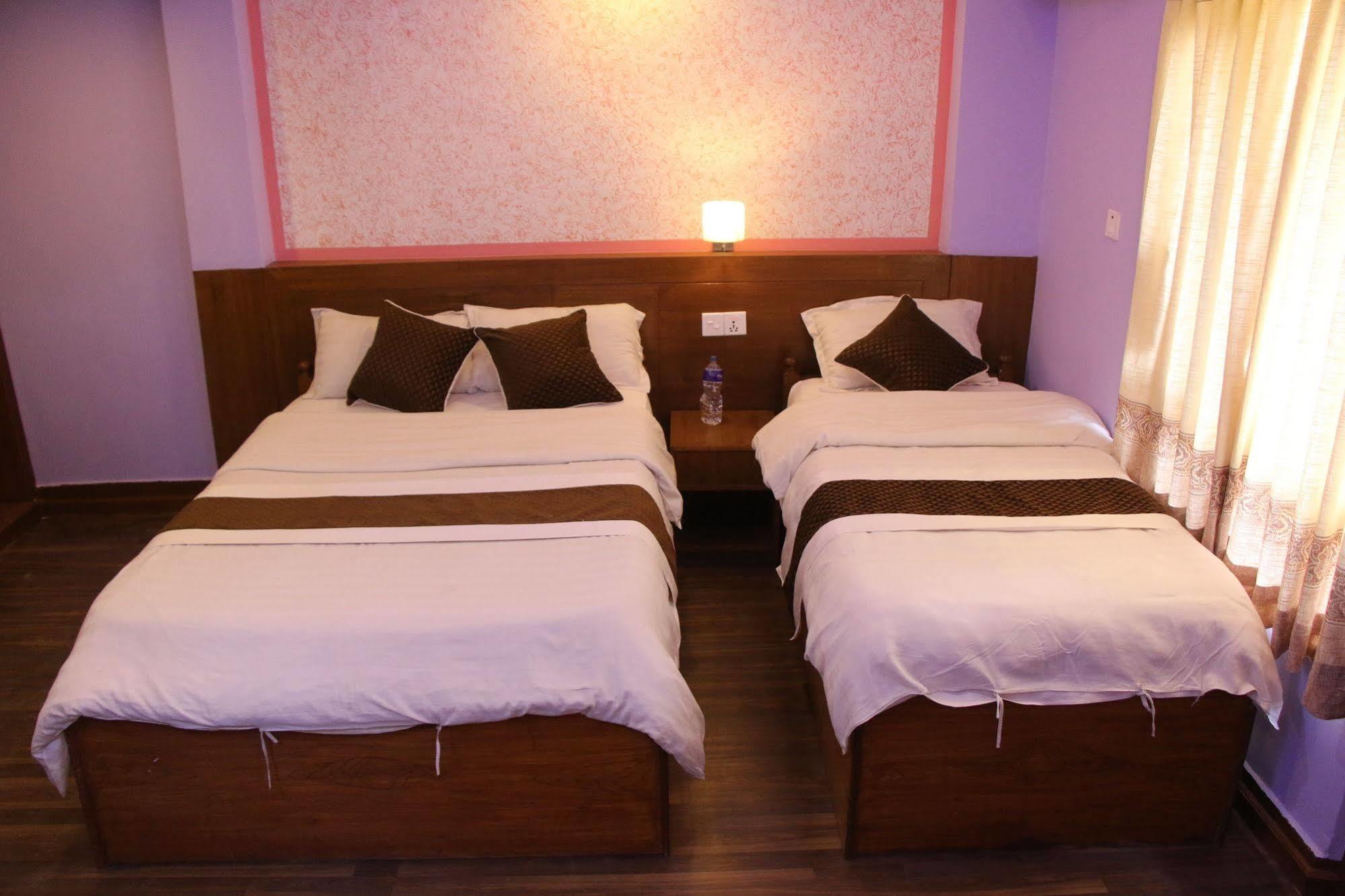 Hotel Florid Катманду Экстерьер фото